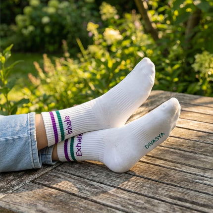 Socken mit Yoga-Motiv in 2 Varianten: Inhale Exhale | Namasté