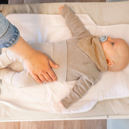 Wickelunterlage Teddystoff Bouclé – praktische Windeltasche für unterwegs