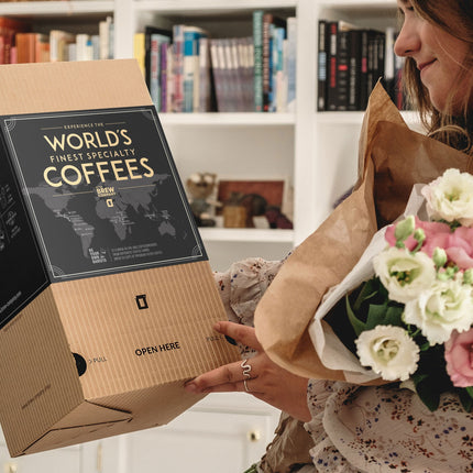World's Finest Specialty Coffee Gift Box – Großes Gourmet Geschenkset (25 Stk.)
