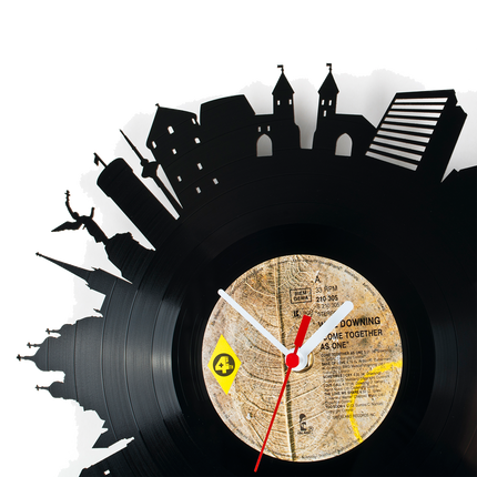 Schallplattenuhr Tallinn