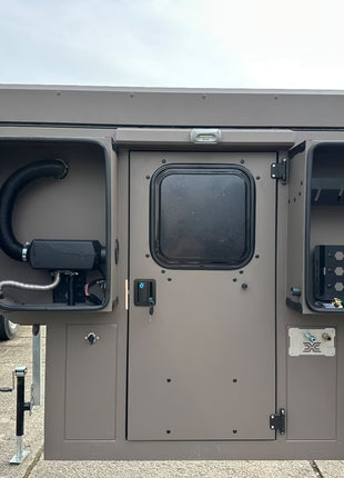 Muflon Camper Pop-Up Demountable Cabin - Matte Brown, 2 Berths, Pop-Top Roof (Double Bed), Diesel Parking Heater, Center Dinette, Lightweight Aluminum Construction