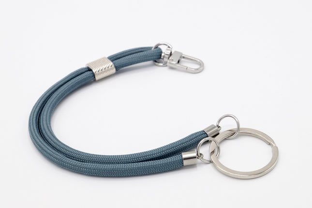 Schlüsselanhänger aus Seil mit Karabiner Blaugrau