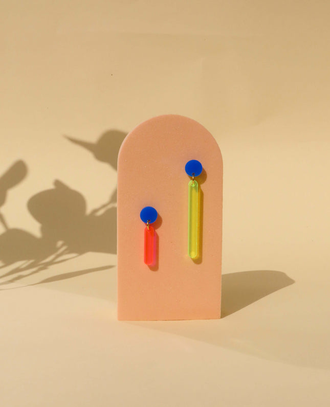 niemalsmehrohne x Kunstmuseum Basel Edition - neon lights Nr.2 - Ohrringe