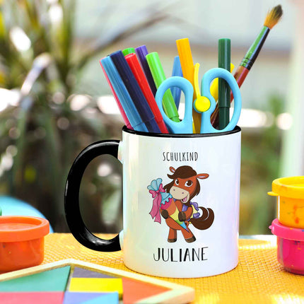 SEO. Bedruckte Tasse mit Motiv - Einschulung Pferd - Dunkelbraun - Schwarz & Weiß Linkreich