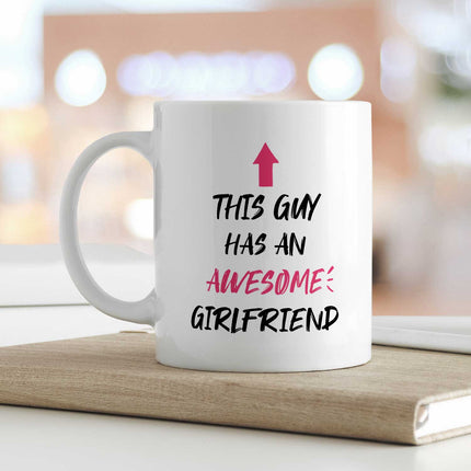 SEO. Bedruckte Tasse mit Spruch - Awesome Girlfriend - Weiß Linkreich