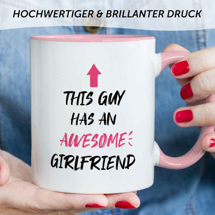 SEO. Bedruckte Tasse mit Spruch - Awesome Girlfriend - Rosa Linkreich