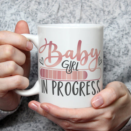 SEO. Bedruckte Tasse mit Spruch Baby in Progress - Boy Weiß Linkreich