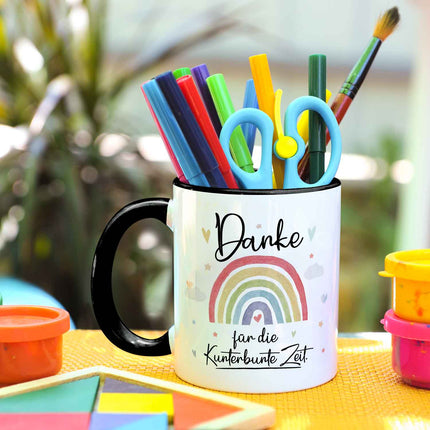 SEO. Bedruckte Tasse mit Spruch "Danke für die Kunterbunte Zeit" - Regenbogen - Schwarz & Weiß Linkreich