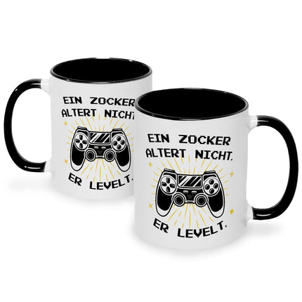 SEO. Bedruckte Tasse mit Spruch - Ein Zocker altert nicht er levelt - Schwarz & Weiß Linkreich