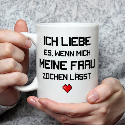 SEO. Bedruckte Tasse mit Spruch Ich liebe es wenn mich meine Frau zocken lässt - Weiß Linkreich