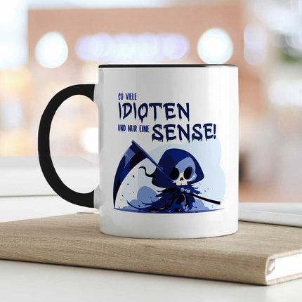SEO. Bedruckte Tasse mit Spruch in blau - So viele Idioten und nur eine Sense - Schwarz & Weiß Linkreich