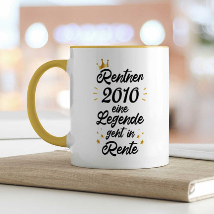 SEO. Bedruckte Tasse mit Spruch Rentner/Rentnerin - Gelb Linkreich