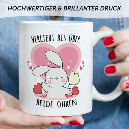 SEO. Bedruckte Tasse mit Spruch - Verliebt bis über beide Ohren - Weiß Linkreich