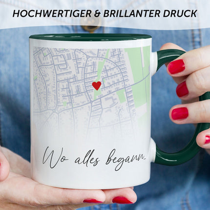 SEO. Bedruckte Tasse mit "Wo alles begann" Motiv - Personalisiertes Geschenk mit Wunschkoordinaten - Dunkelgrün Linkreich