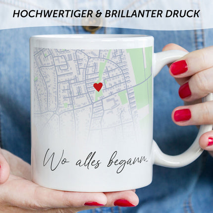 SEO. Bedruckte Tasse mit "Wo alles begann" Motiv - Personalisiertes Geschenk mit Wunschkoordinaten - Weiß Linkreich