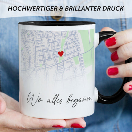 SEO. Bedruckte Tasse mit "Wo alles begann" Motiv - Personalisiertes Geschenk mit Wunschkoordinaten - Schwarz & Weiß Linkreich