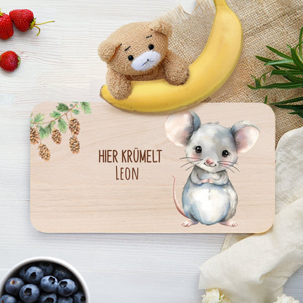 SEO. Bedrucktes Frühstücksbrettchen "Hier Krümelt" mit Tiermotiv & Namen - Reh Linkreich