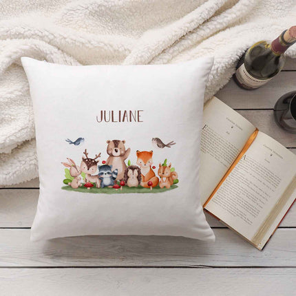 SEO. Bedrucktes Kissen mit einer Tiergruppe - Personalisiert mit Name - Wald Linkreich