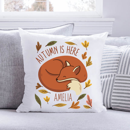 SEO. Bedrucktes Kissen mit Spruch Autumn is here mit Wunschname - ohne Füllung Linkreich