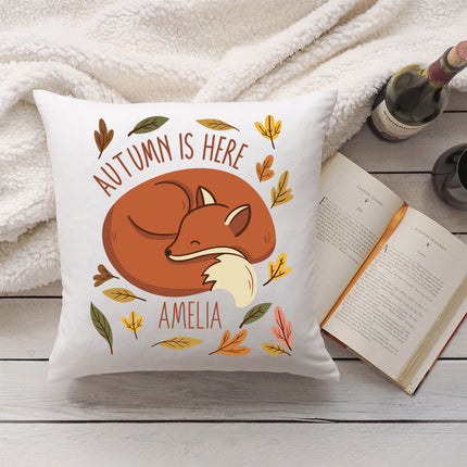 SEO. Bedrucktes Kissen mit Spruch Autumn is here mit Wunschname - ohne Füllung Linkreich