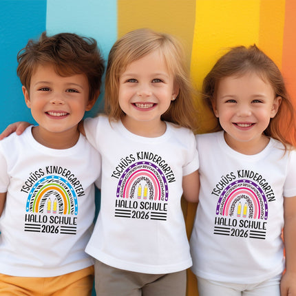 SEO. Bedrucktes T-Shirt für Kinder - Tschüss Kindergarten Regenbogen Blau - Weiß Linkreich