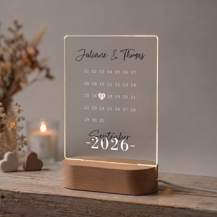 SEO. Beleuchtetes Acrylglas - Kalender - Personalisiertes Geschenk mit Namen & Datum - Linkreich