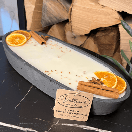 Black Edition - HANDGEMACHTE BETONKERZE "Black - Ship" - Stilvolle Sojawachskerze für Ihr Zuhause. Kerze mit Blütenverzierung und drei HOCHWERTIGEN Baumwolldochten (Duftkerze) kaufen bei Linkreich – Jetzt entdecken!