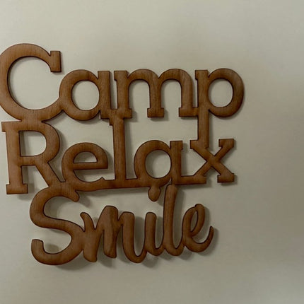 SEO. Camp & Relax & Smile Holz Schriftzug Kirschbaumholz Selbstklebend - Linkreich