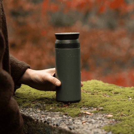 Kinto Travel Tumbler 500 ml – Schlanker isolierter Reise-Becher