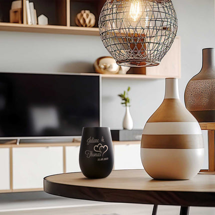 SEO. Deko Windlicht aus Glas mit Gravur - Die große Liebe - Personalisiert mit Name und Datum - Weiß - Gold Linkreich
