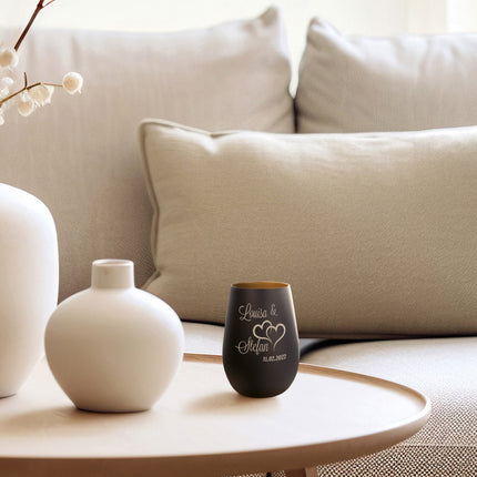 SEO. Deko Windlicht aus Glas mit Gravur - Die große Liebe - Personalisiert mit Name und Datum - Weiß - Gold Linkreich