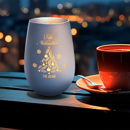 SEO. Deko Windlicht aus Glas mit Gravur - Frohe Weihnachten - Personalisiert mit Namen - Weiß - Silber Linkreich