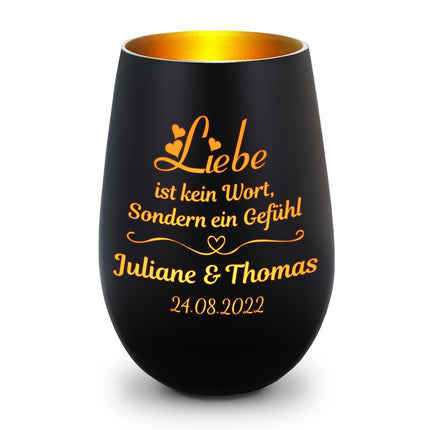 SEO. Deko Windlicht aus Glas mit Gravur - Liebe ist kein Wort - Personalisiert mit Namen & Datum - Schwarz - Gold Linkreich