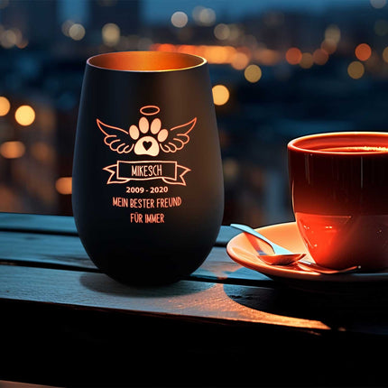 SEO. Deko Windlicht aus Glas mit Gravur - Pfotenengel - Personalisiert mit Namen & Datum - Schwarz - Gold Linkreich