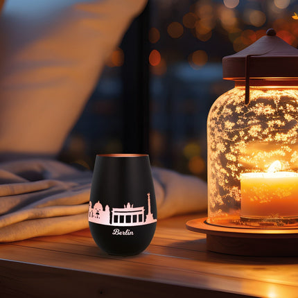 SEO. Deko Windlicht aus Glas mit Gravur - Skyline Berlin - Schwarz - Bronze Linkreich