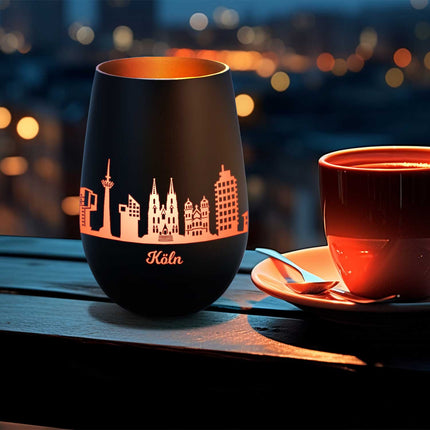 SEO. Deko Windlicht aus Glas mit Gravur - Skyline Köln - Schwarz - Gold Linkreich
