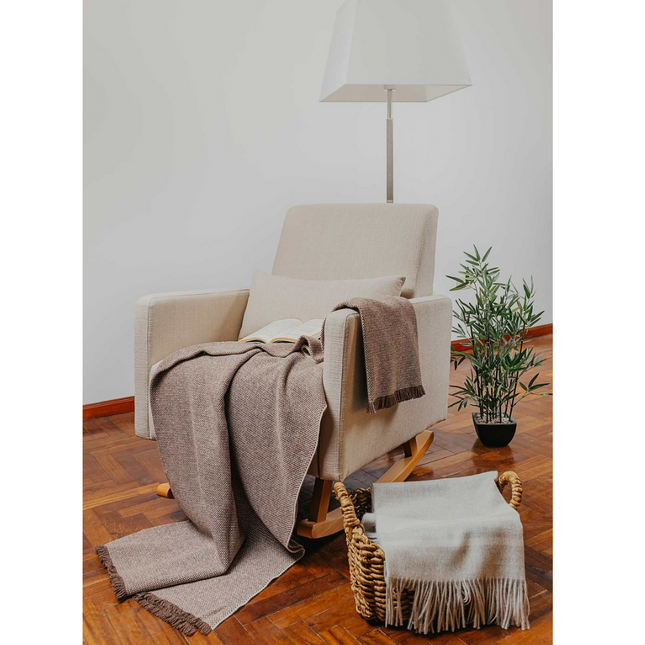 KUNA Vinazza Decke – 70 % Baby-Alpaka & 30 % Schurwolle (Eco Line, ungefärbt)