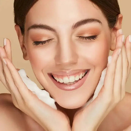 Detox-Gesichtsreinigungsschaum mit Fruchtextrakten, Ginseng und Blauer Margerite – 150 ml - Linkreich