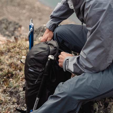 Matador Beast 28 - Ultraleichter, faltbarer Rahmenrucksack für Outdoor-Aktivitäten (28 Liter) von Matador
