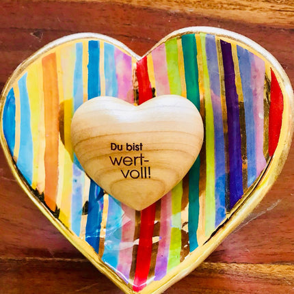 Thankgoods Handschmeichler Holzherz Du bist wertvoll! als Geschenkidee für Sie und Ihn!