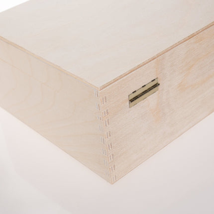 SEO. Erinnerungskiste mit Gravur im Wedding Love Design - zur Hochzeit als Andenken - Große Holzkiste Linkreich