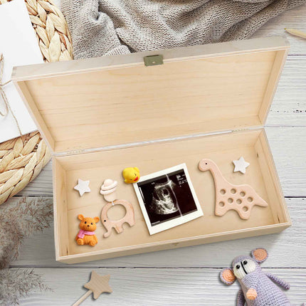 SEO. Erinnerungskiste mit verschiendenen Gravuren für das Baby - Löwe Linkreich