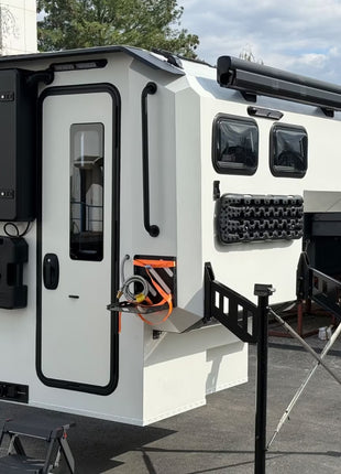Pickup Camper Demountable Motorhome Cabin JOY Gladiator – for Hilux, Ranger, Amarok, Navara