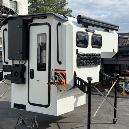 Pickup Camper Wohnmobil Aufsetzkabine JOY Gladiator – für Hilux, Ranger, Amarok, Navara