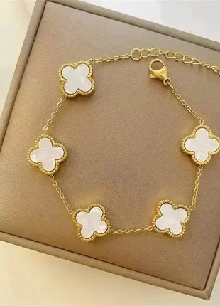 Fine Stainless Steel Bracelet with Floral Pattern – Elegant, Suitable for Everyday Wear