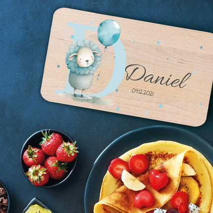 SEO. Frühstücksbrettchen mit Druckmotiv & Name - Initial - Schaf Linkreich