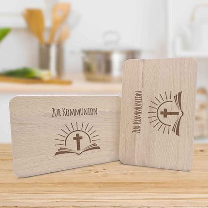SEO. Frühstücksbrettchen mit Gravur "Kommunion Bibel" - Linkreich