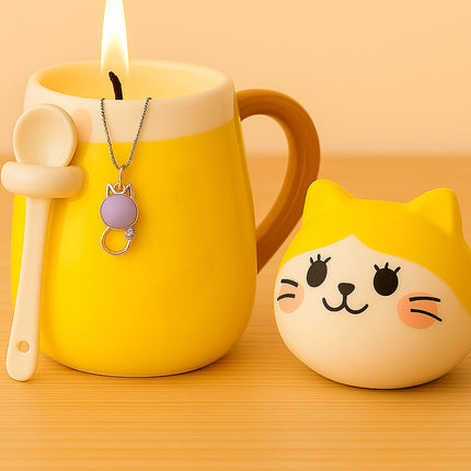 Schmuck Duftkerze mit Motiv Katze, in Keramiktasse mit Deckel und Löffel