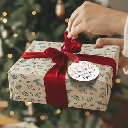 SEO. Geschenkanhänger aus Holz - Happy Birthday - Personalisiert mit Namen - 6cm Linkreich
