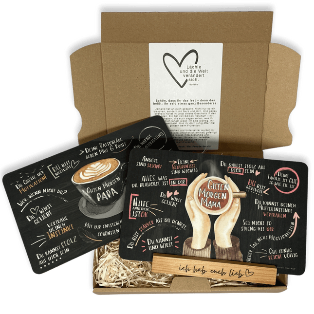 SEO. Geschenkset für Eltern: liebevolles Frühstücksbrettchen - Set für Mama und Papa mit Holzhalter - Linkreich